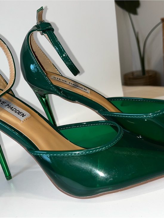 Steve Madden Shoes - Steve Madden Glossy Emerald Green Patent Ankle-Strap Pumps